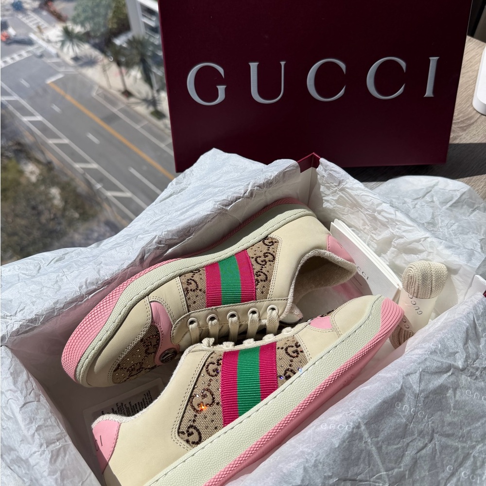 Gucci Women's Beige and Pink Sneakers